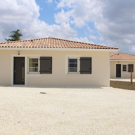 פונטנה-לה-קומט Gite Lou, Gite Famille Et Bien Etre Avec Jacuzzi מראה חיצוני תמונה